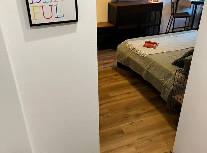 Stylish Apartment 3 Km Away From Duomo - Netflix, Wi-Fi, All Comforts Included